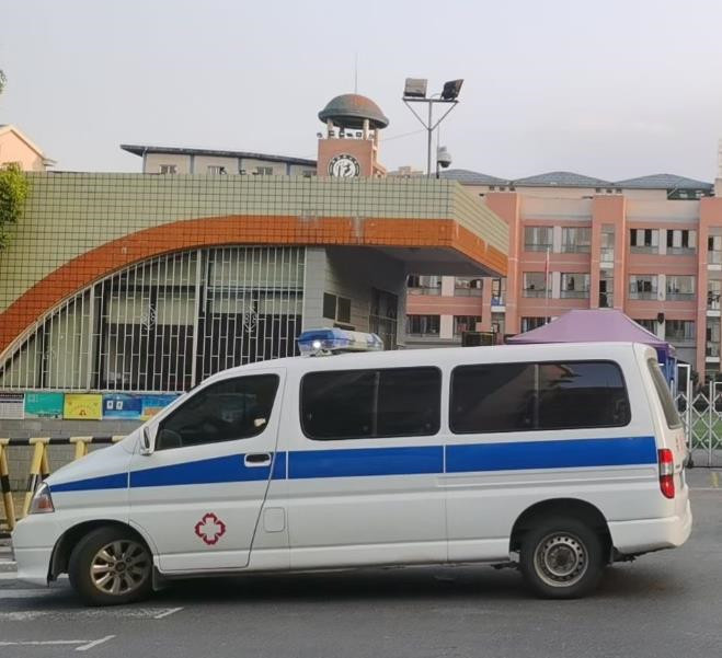 武安救护车出租护送骨折病人一公里多少钱